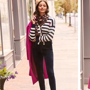 Loft V- Neck Heart Cardigan -S